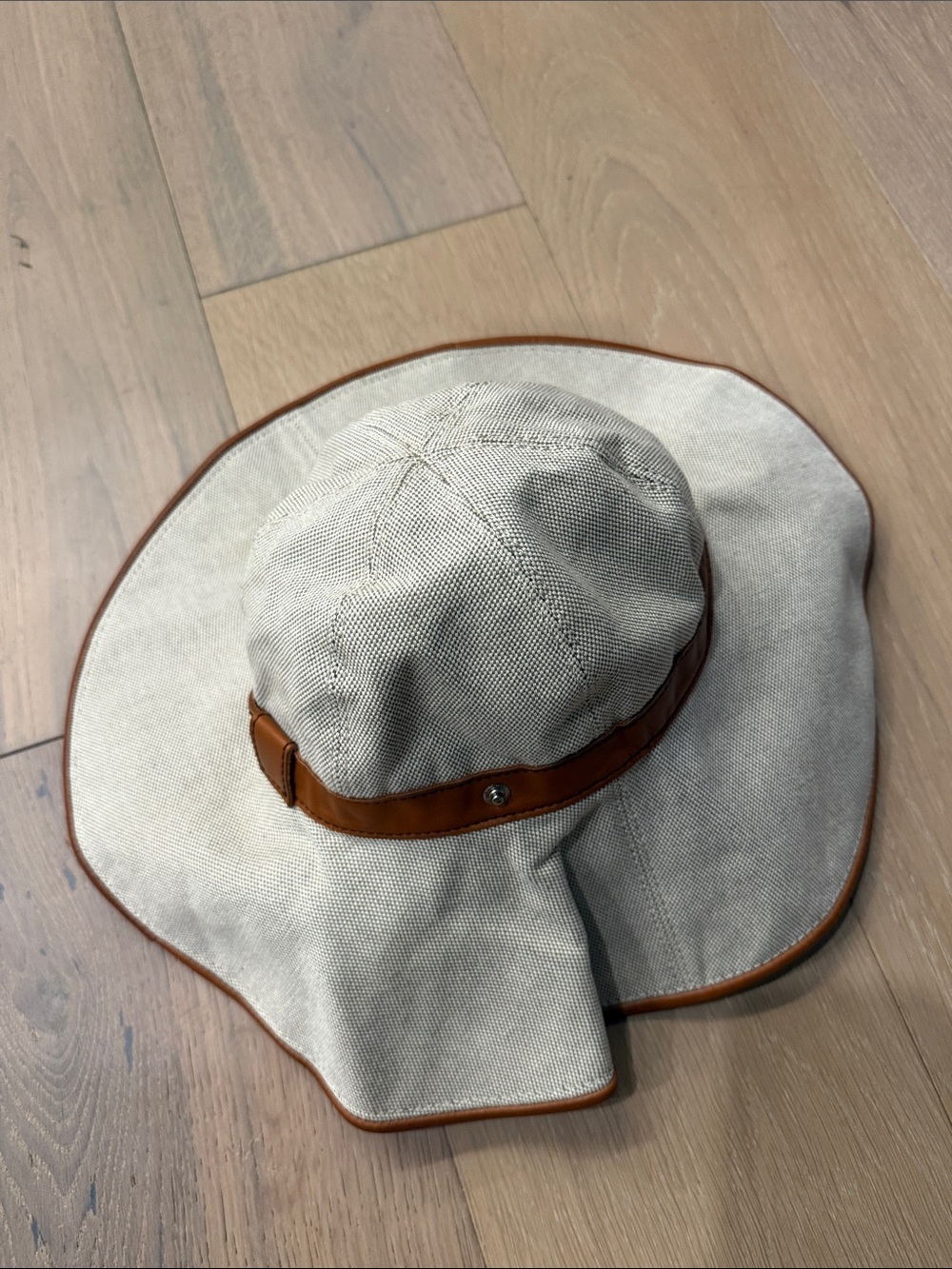 Tod’s canvas leather trim hat - Picture 3 of 5